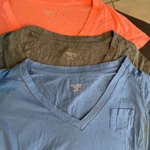 Mossimo V-Neck T-Shirt Set: Size Medium